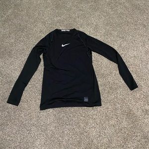 nike dry fit long sleeve shirt
